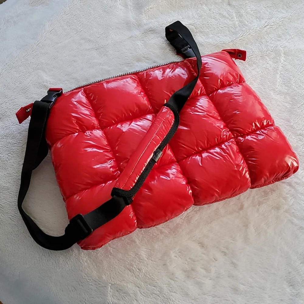 🎒iSkin Summit Quilted Laptop Sleeve 🎒 - Picture 4 of 5